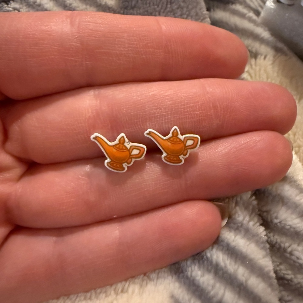 Aladdin’s lamp Stud Earrings